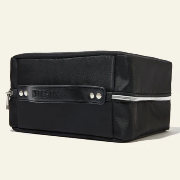 NUDESTIX Hanging Cosmetic Case - Picture 4 of 4